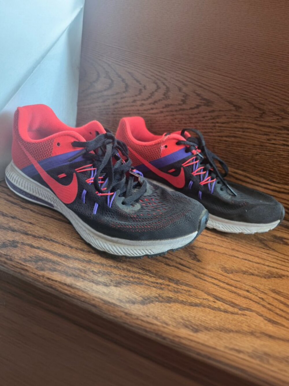 Nike Zoom Winflo 2 807279-006 Women's Running Shoe Size 8 Black Crimson